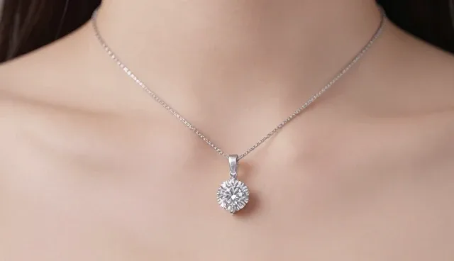 钻石项链选型中的关键要素与选购建议